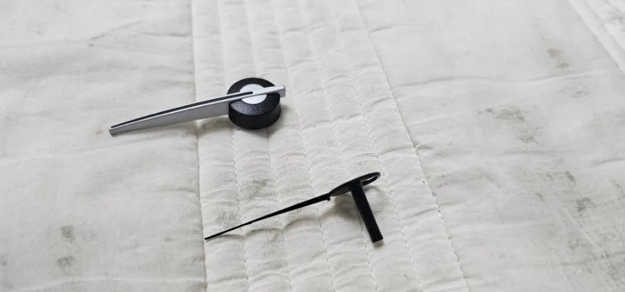 Genesis EQ900 body repair - Genesis EQ900 Instrument Cluster Repair Review photo 4