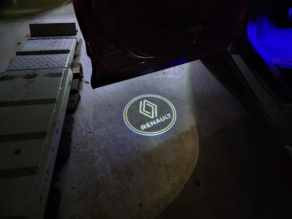 Renault XM3 ambient lighting - Renault XM3 Ambient Lighting Review: Cost & Results photo 3