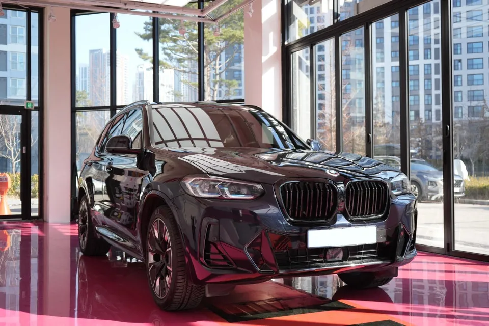 BMW X3のカーフィルム施工事例｜費用目安と仕上がり 施工写真 2-1