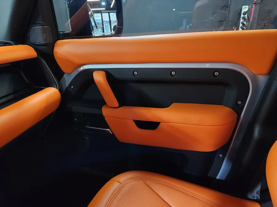 Land Rover Defender ambient lighting - Land Rover Defender Ambient Lighting Review — Cost & Results photo 6