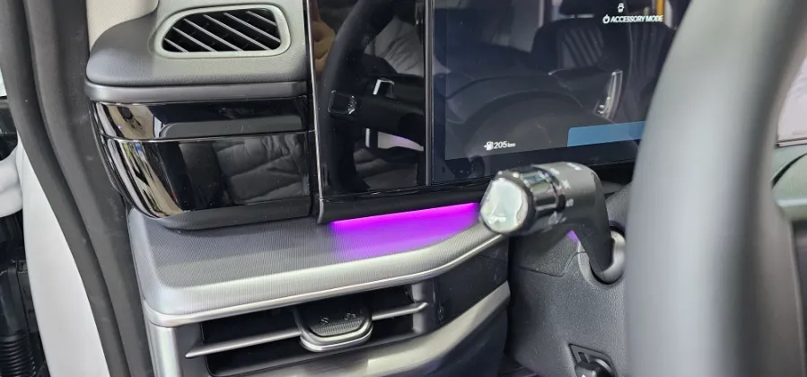 Hyundai Grandeur GN7 ambient lighting - Hyundai Grandeur GN7 Ambient Lighting Review: Cost & Results photo 4