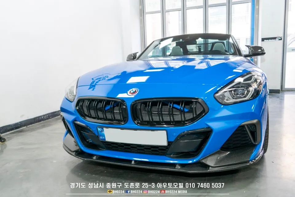 BMW Z4 G29のドライブレコーダー取付事例 施工写真 1-2
