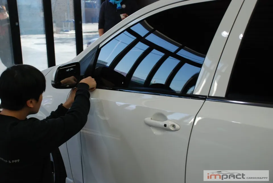 Kia MorningのPPF施工事例｜ブラックPPFでスポーティに 施工写真 3-2