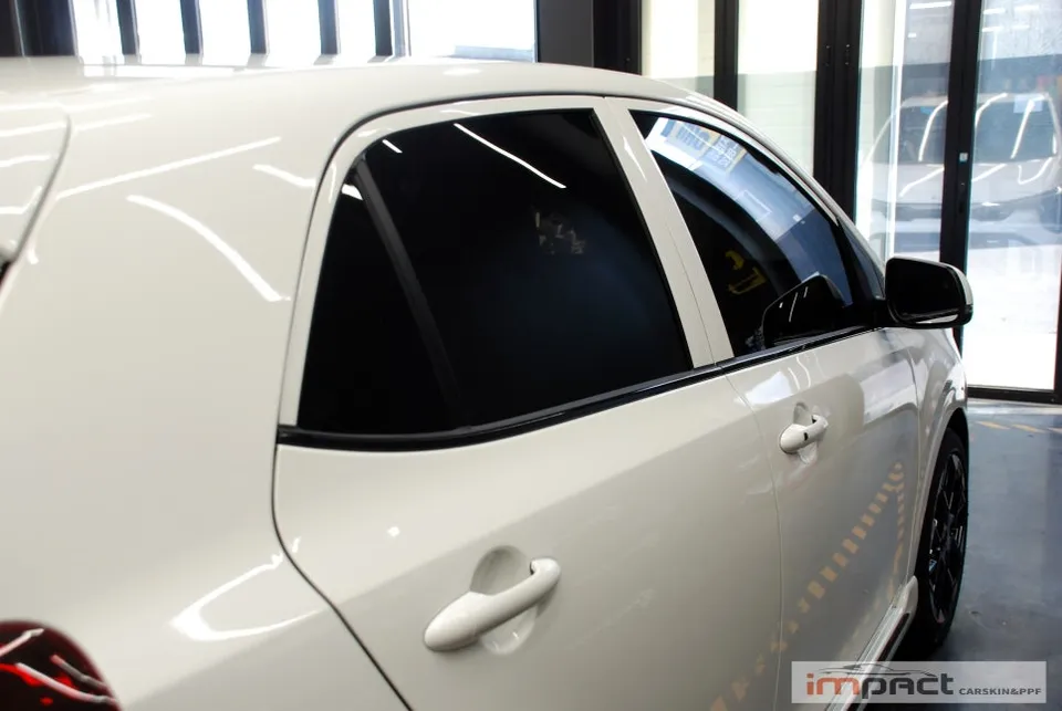 Kia MorningのPPF施工事例｜ブラックPPFでスポーティに 施工写真 1-3
