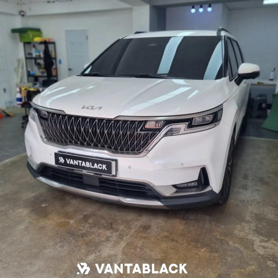 Kia Carnival KA4のPPF施工事例｜フロントバンパー 施工写真 3-1
