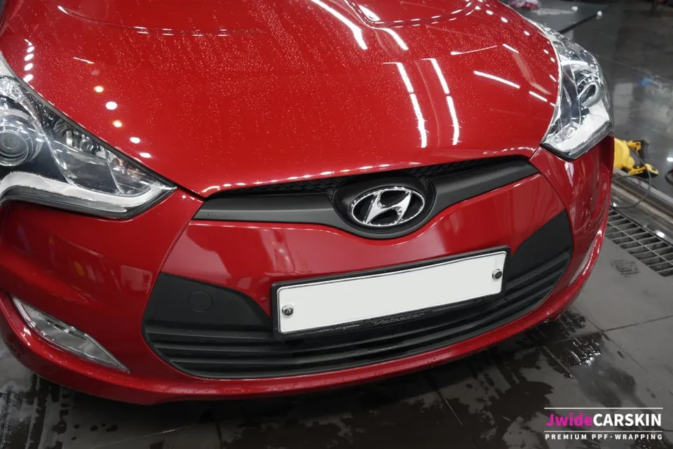 Hyundai Velosterのカーラッピング事例 施工写真 5