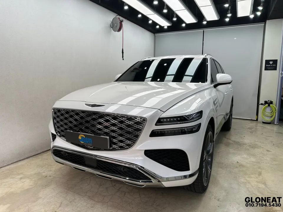 Genesis GV80 vinyl wrap installation result