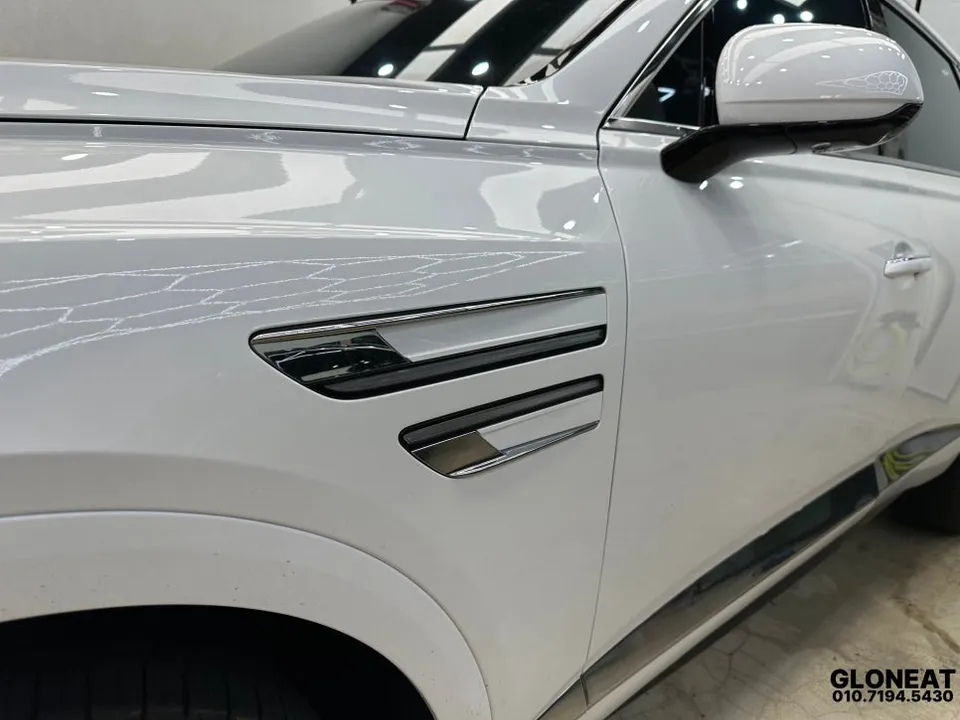 Genesis GV80 vinyl wrap - Genesis GV80 Chrome Delete Wrap Review — Cost & Results photo 3