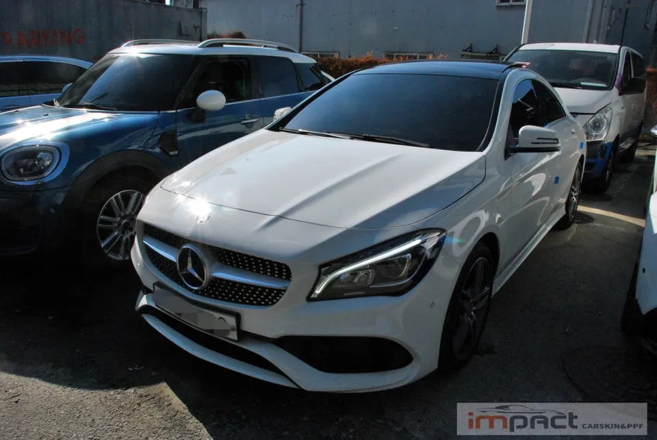Mercedes-Benz CLA 250のカーラッピング事例|費用目安・仕上がり 施工写真 2-2