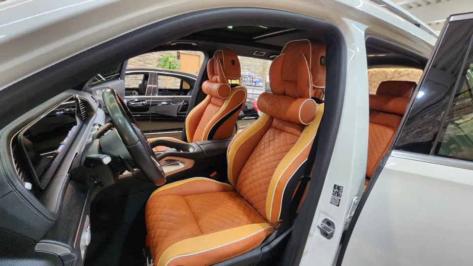 Mercedes-Benz GLS 580 interior customization installation result