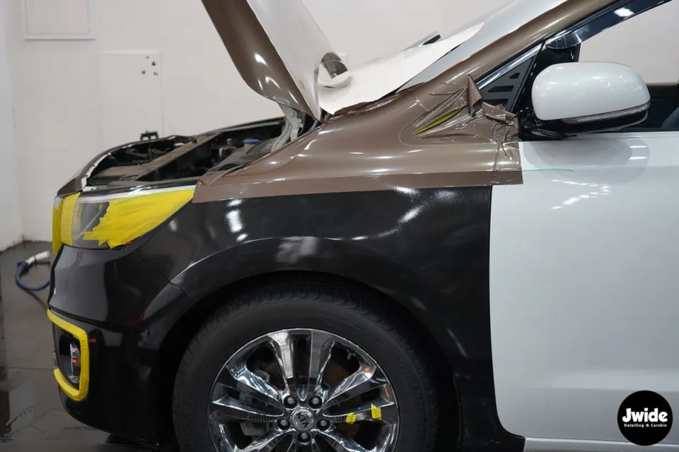 Kia CarnivalのPPF施工事例|デュオトーンラッピングの仕上がり 施工写真 1-3