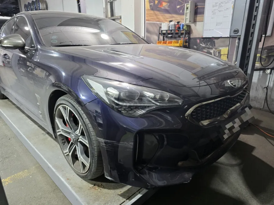 Kia Stingerのホイールリペア・塗装事例 施工写真 1-1