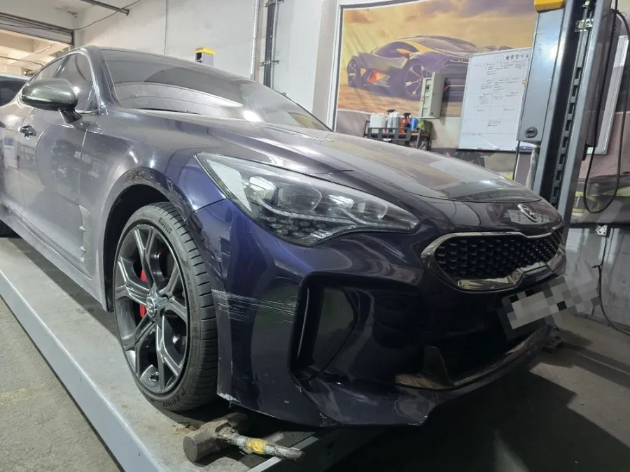 Kia Stingerのホイールリペア・塗装事例 施工写真 3-2
