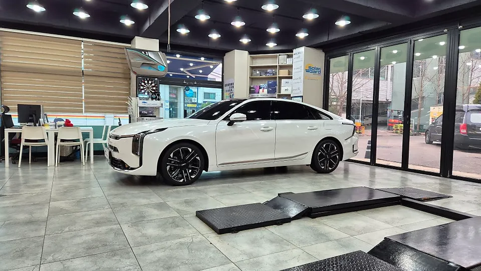 Kia K8 interior customization installation result