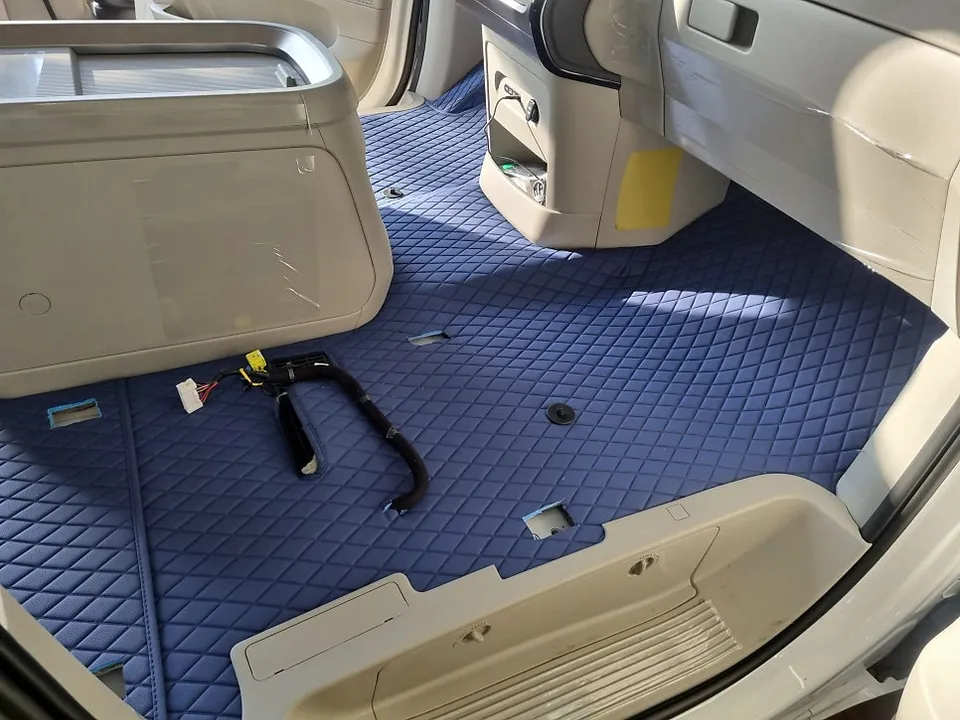 Hyundai Staria Interior Customization Review: Eco-Friendly Floori photo 4