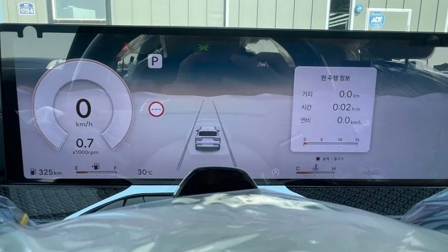 Genesis GV80 Coupeのカーフィルム施工事例 施工写真 4-1