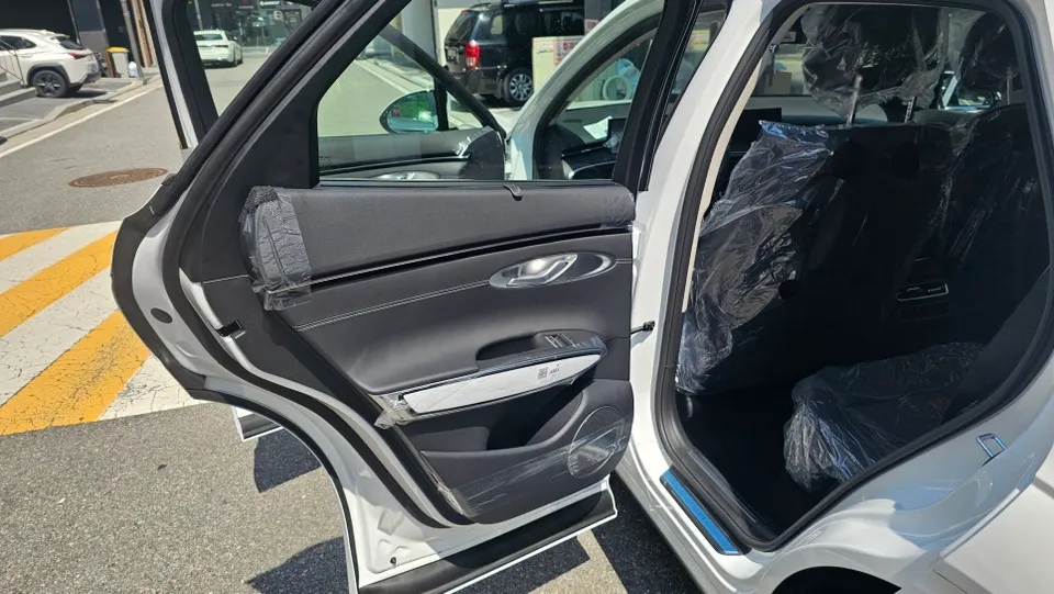 Genesis GV70のPPF施工事例|費用目安と仕上がり 施工写真 4-2