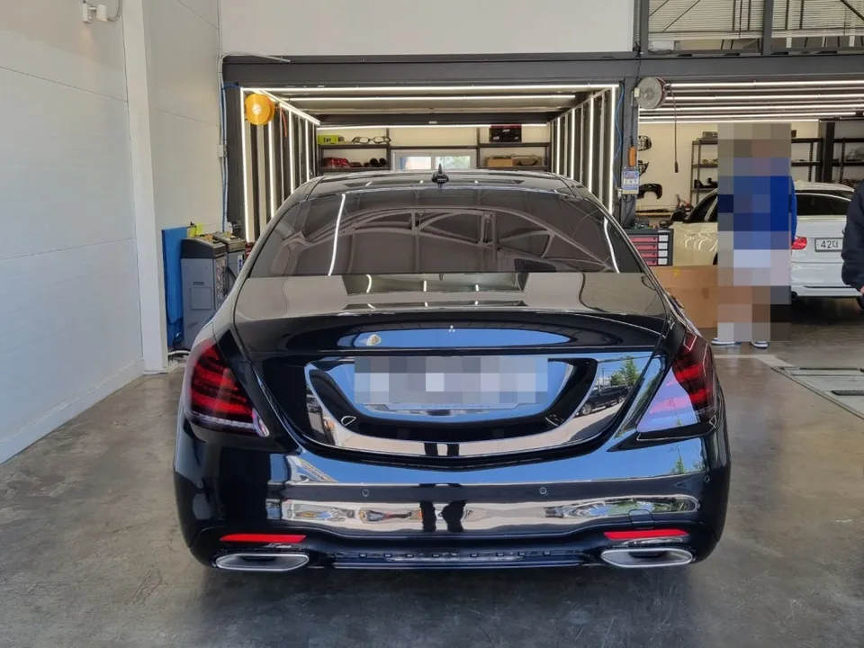 Mercedes-Benz S-Class W222 body kit - Mercedes-Benz S-Class W222 Body Kit Review: Cost & Results photo 3