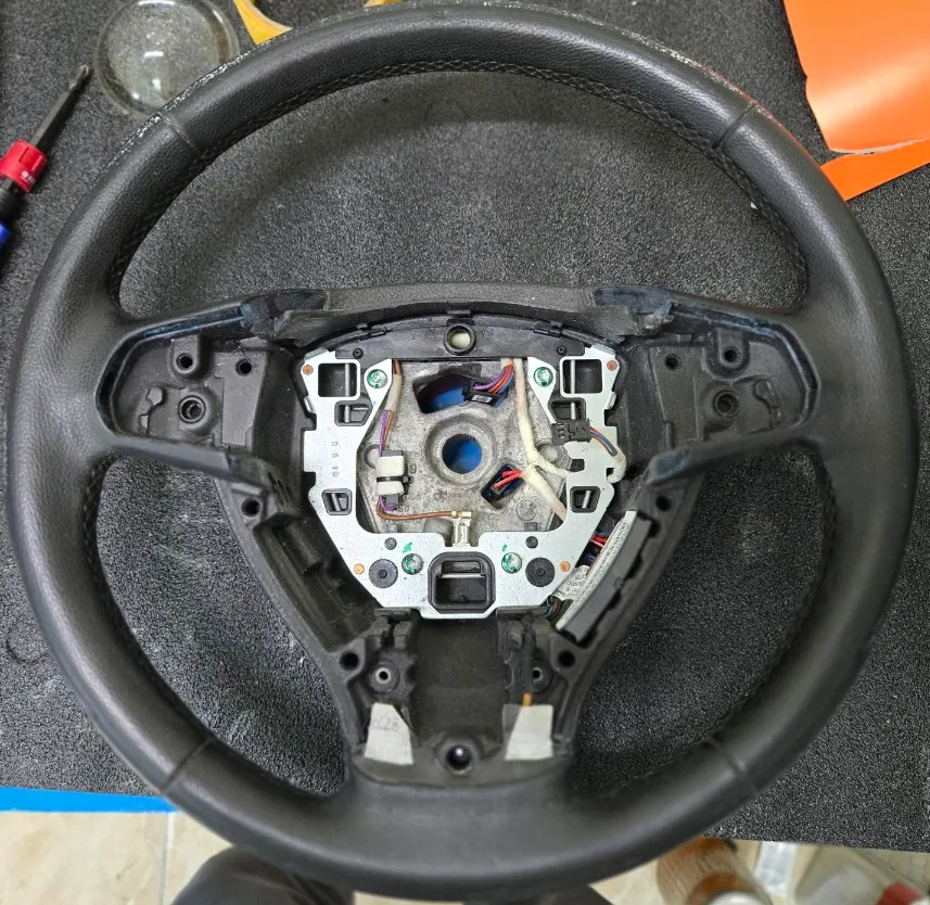 BMW 5 Series F10 steering wheel - BMW 5 Series F10 Steering Wheel Customization Review photo 3