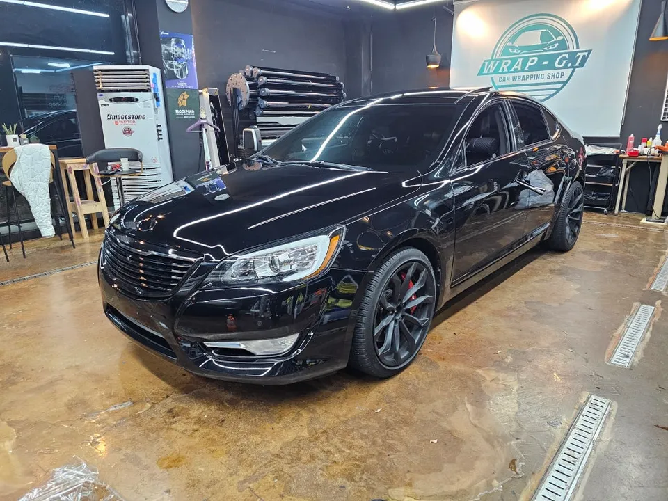 Kia K7のカーラッピング事例|費用目安・仕上がり 施工写真 3-1