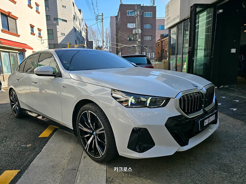BMW G60 PPF施工事例｜費用目安と仕上がり 施工写真 1-1