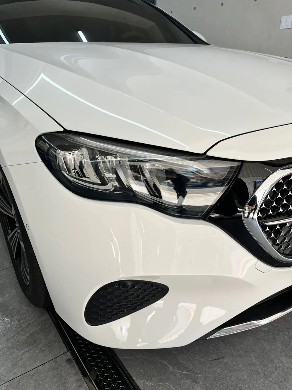 Mercedes-Benz E-Class W214 ppf - Mercedes-Benz E-Class W214 PPF Review: Cost & Results photo 4