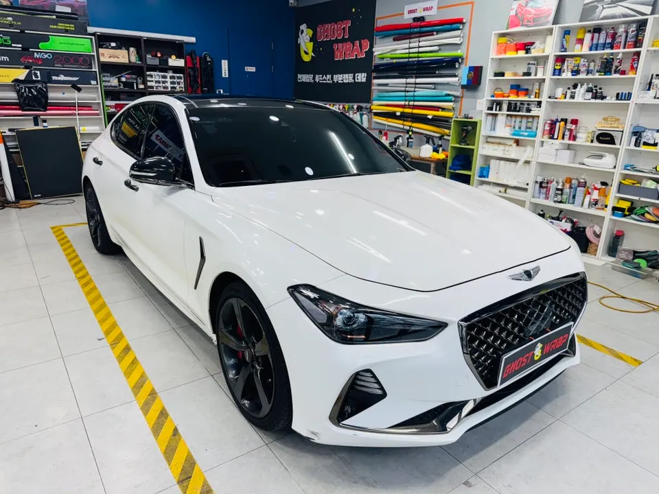 Genesis G70のカーラッピング事例|韓国での施工 施工写真 3-1