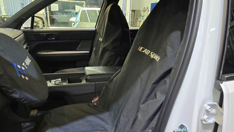 Hyundai Santa Feのカーフィルム施工事例|費用目安・仕上がり 施工写真 3-1