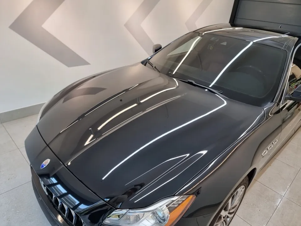 Maserati Quattroporteのカーラッピング事例|費用目安・仕上がり 施工写真 3-1