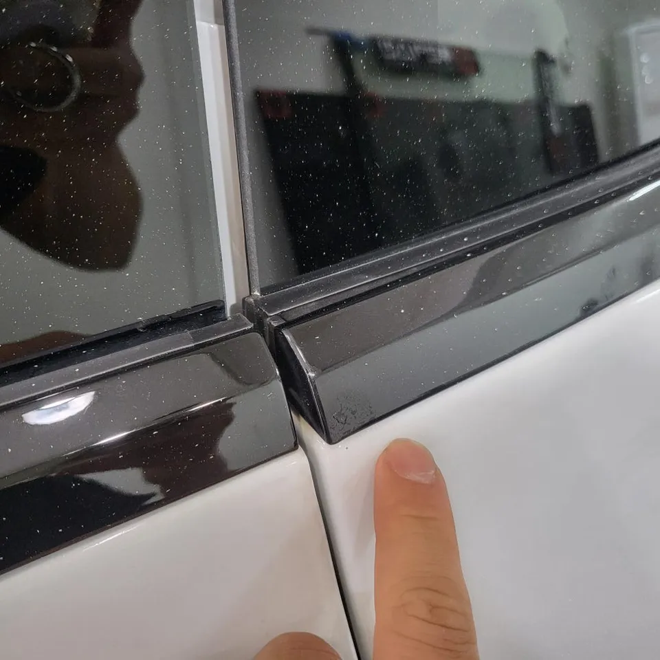 Tesla Model Xのカーラッピング事例|費用目安・仕上がり 施工写真 3-3
