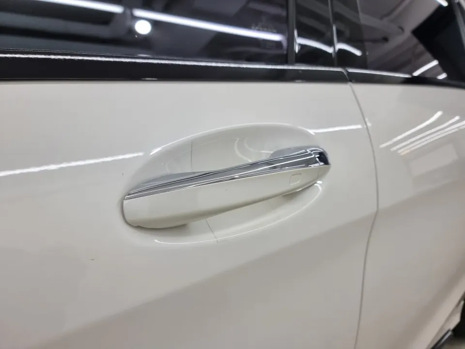 Mercedes-Benz S63 AMGのカーラッピング事例|メタルダークグレー 施工写真 3-1