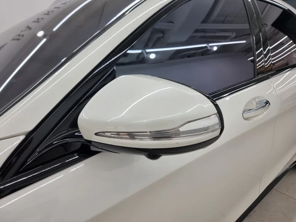 Mercedes-Benz S63 AMGのカーラッピング事例|メタルダークグレー 施工写真 4-1