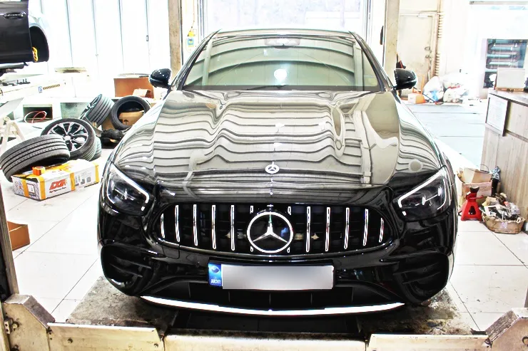 Mercedes-Benz E-Class W213 body repair - Mercedes-Benz E-Class W213 Body Repair & Painting: AMG Design Upg photo 6