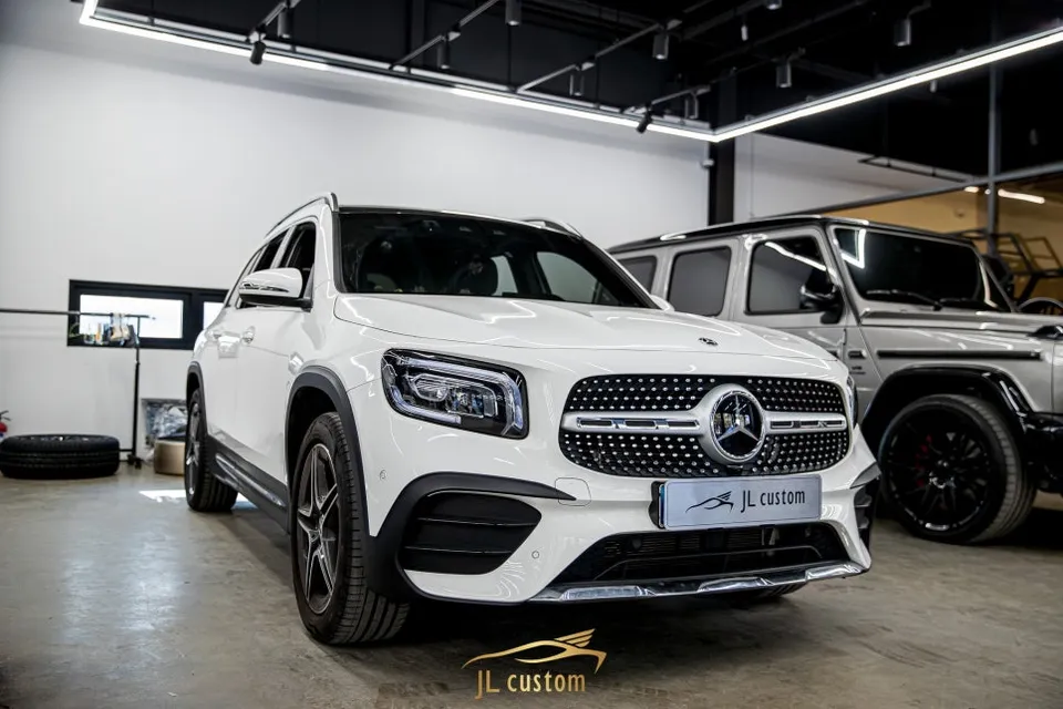 Mercedes-Benz GLB Custom Steering Wheel Heater Review photo 1