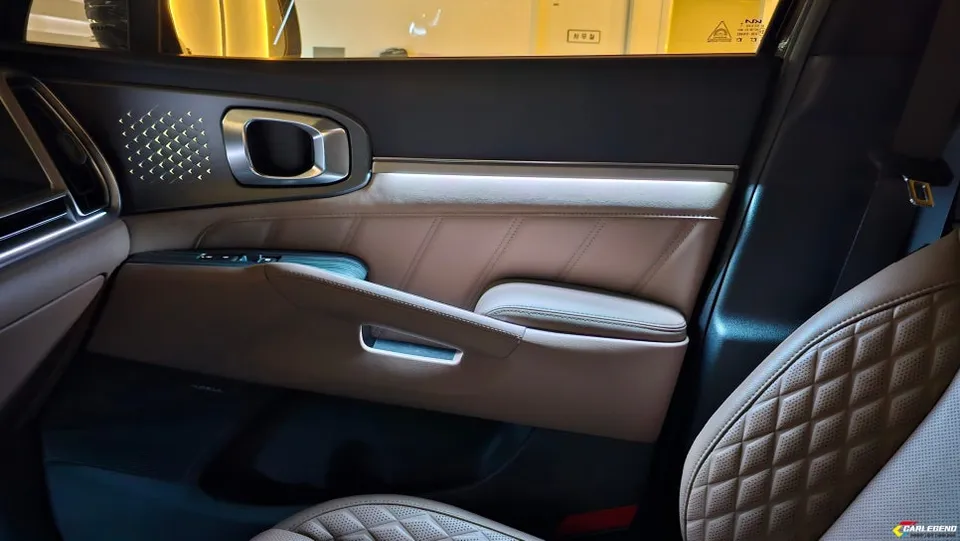Kia Sorento ambient lighting - Kia Sorento Ambient Lighting Review: Customization & Cost photo 7
