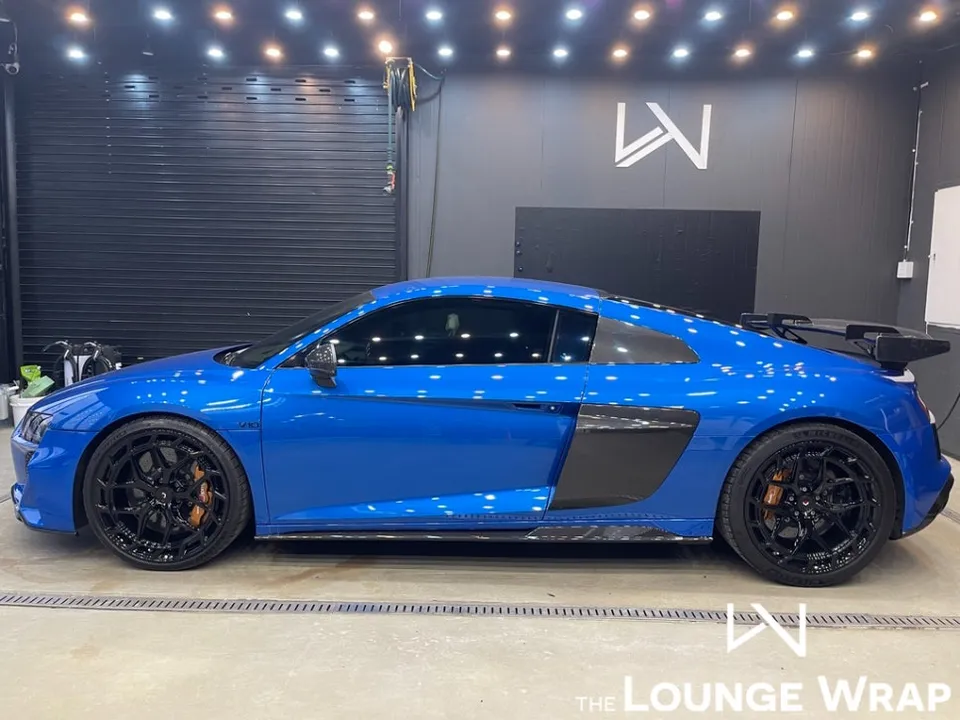 Audi R8のカーラッピング事例|費用目安・仕上がり 施工写真 2-1