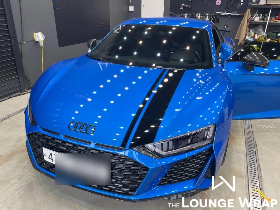 Audi R8のカーラッピング事例|費用目安・仕上がり 施工写真 2-3