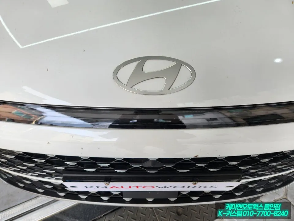 Hyundai Grandeur GN7のAndroid Auto・CarPlay取付事例 施工写真 2