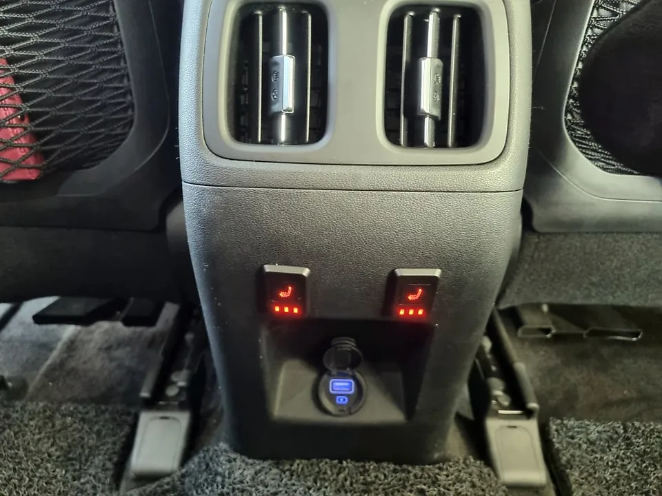 Hyundai Tucson Seat Heating Review — Enhanced Winter Comfort photo 3