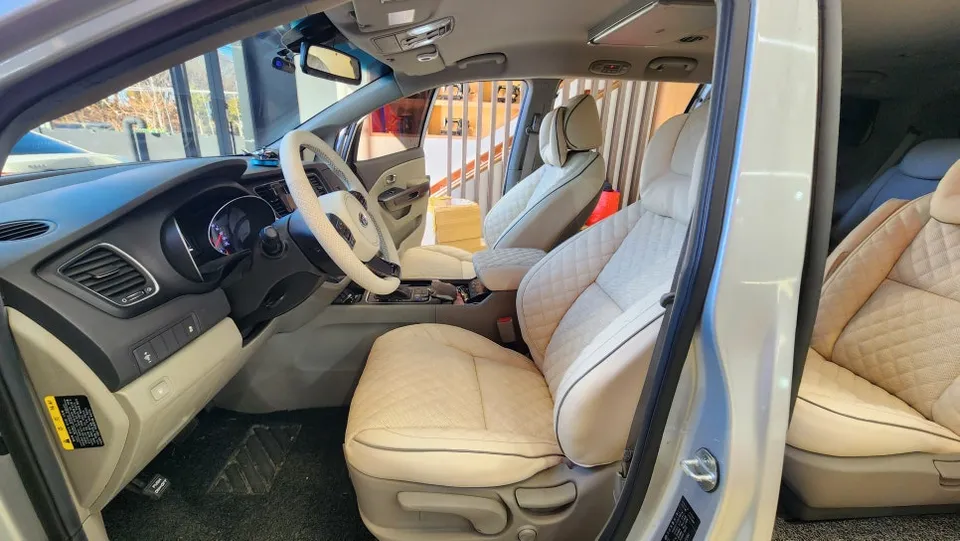 Kia Carnival interior customization installation result