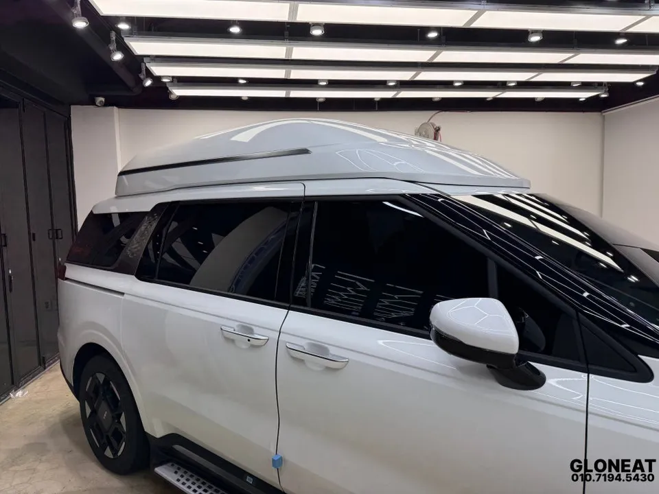 Kia Carnival KA4のカーフィルム施工事例|費用目安・仕上がり 施工写真 2-3