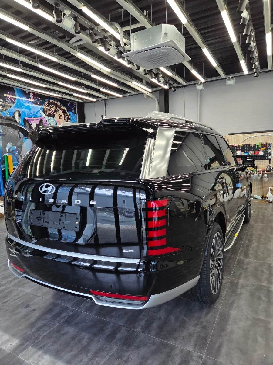 Hyundai Palisadeのカーラッピング事例｜費用目安・仕上がり 写真