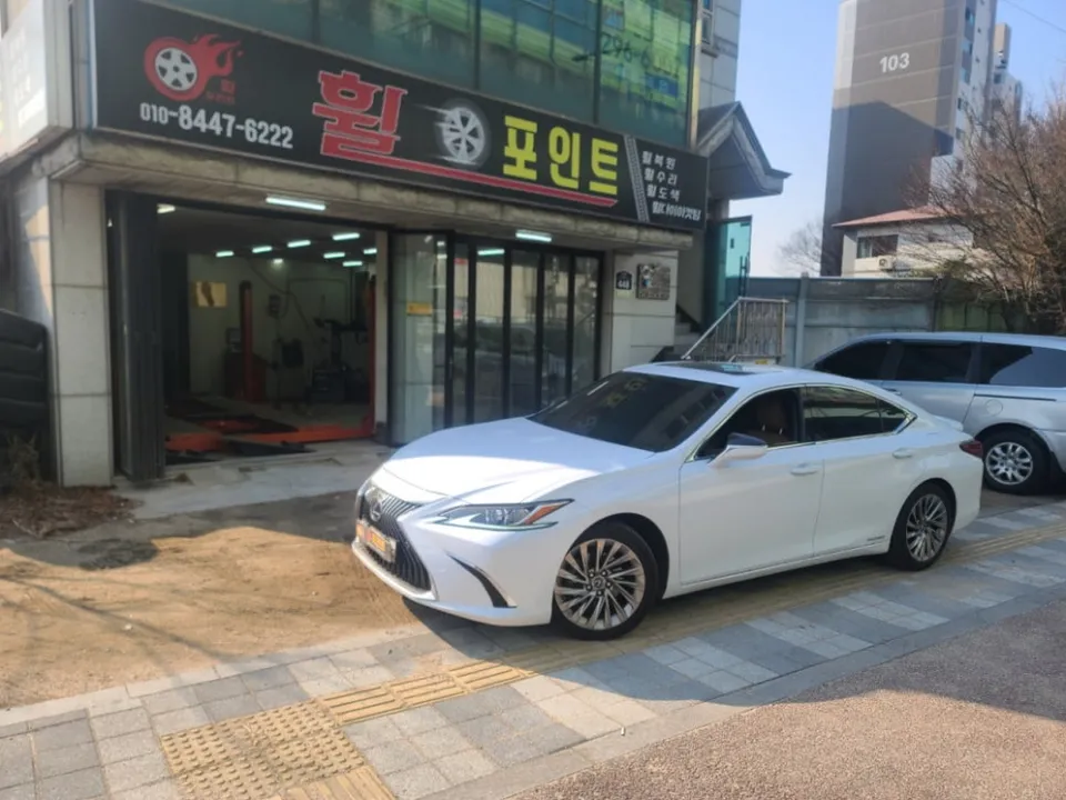 Lexus ESのガラスコーティング事例|費用目安と仕上がり 施工写真 2-1