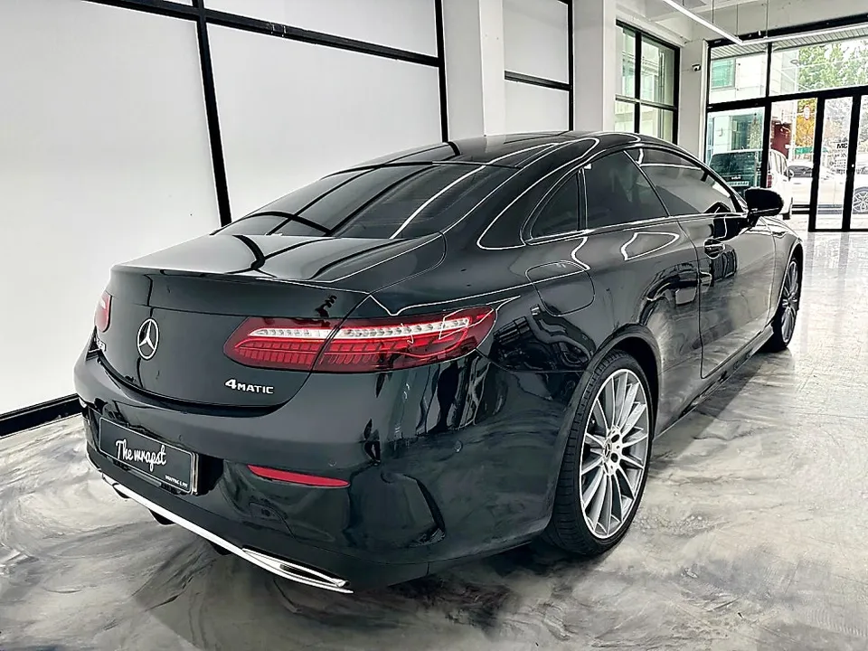 ベンツ Eクラス W213 カーラッピング事例|費用目安・仕上がり 施工写真 3-3