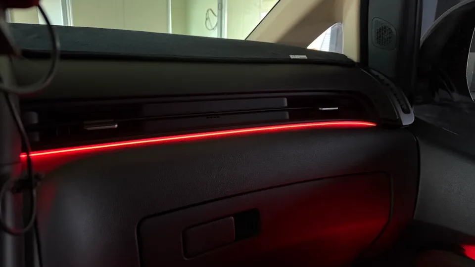 Hyundai Staria ambient lighting - Hyundai Staria Ambient Lighting Review - Enhanced Interior Mood photo 3