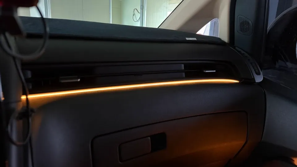Hyundai Staria ambient lighting - Hyundai Staria Ambient Lighting Review - Enhanced Interior Mood photo 4
