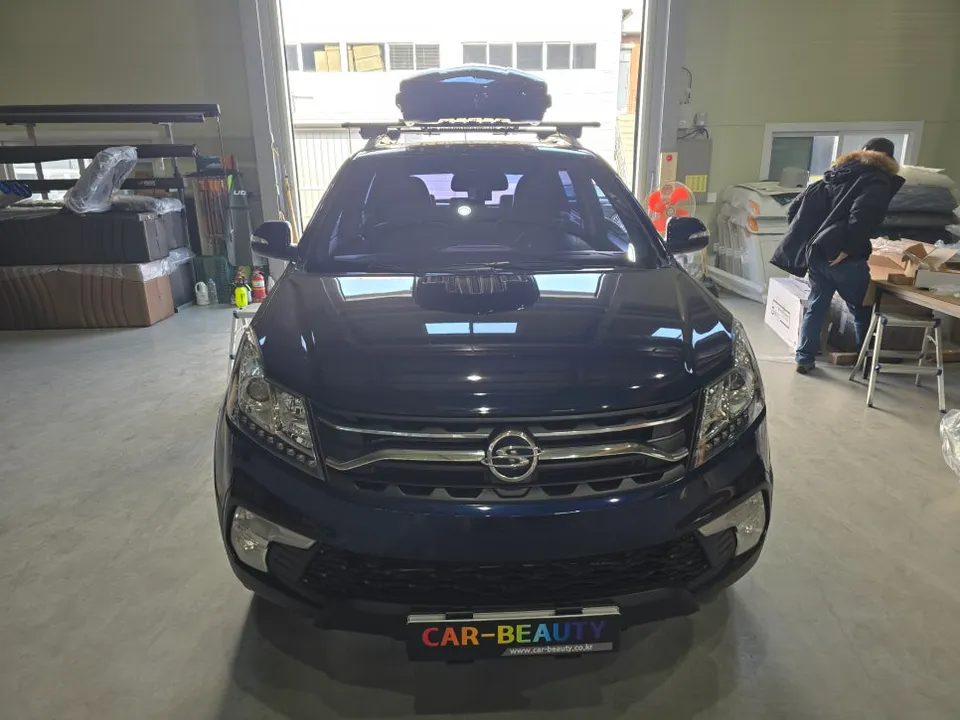 SsangYong Korando C ambient lighting installation result