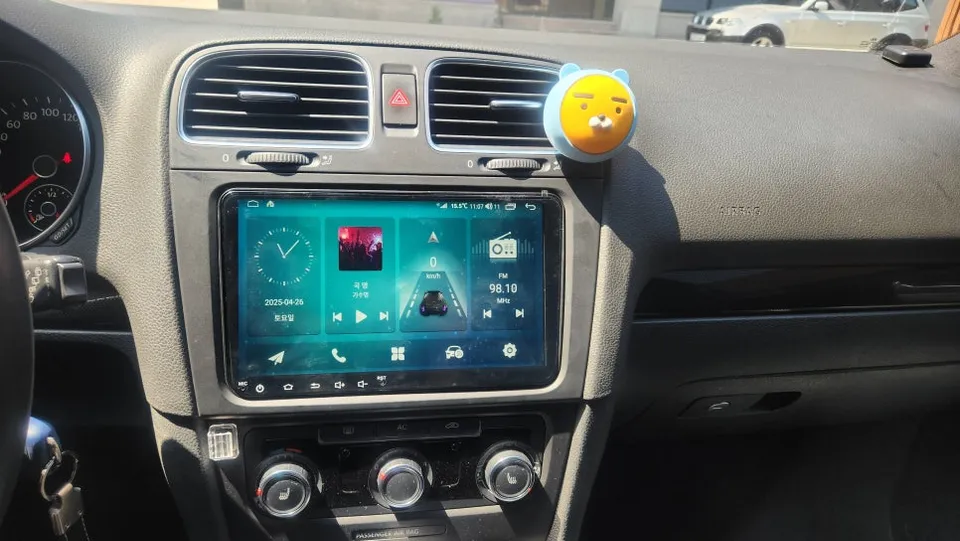 Volkswagen Golf 6th GenのAndroid Auto・CarPlay取付事例 施工写真 2-2
