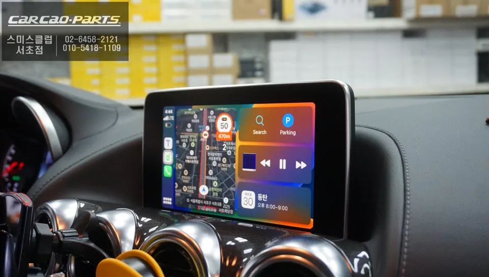 Mercedes-Benz AMG GT ambient lighting - Mercedes-Benz AMG GT Ambient Lighting Review — Stunning Interior photo 3