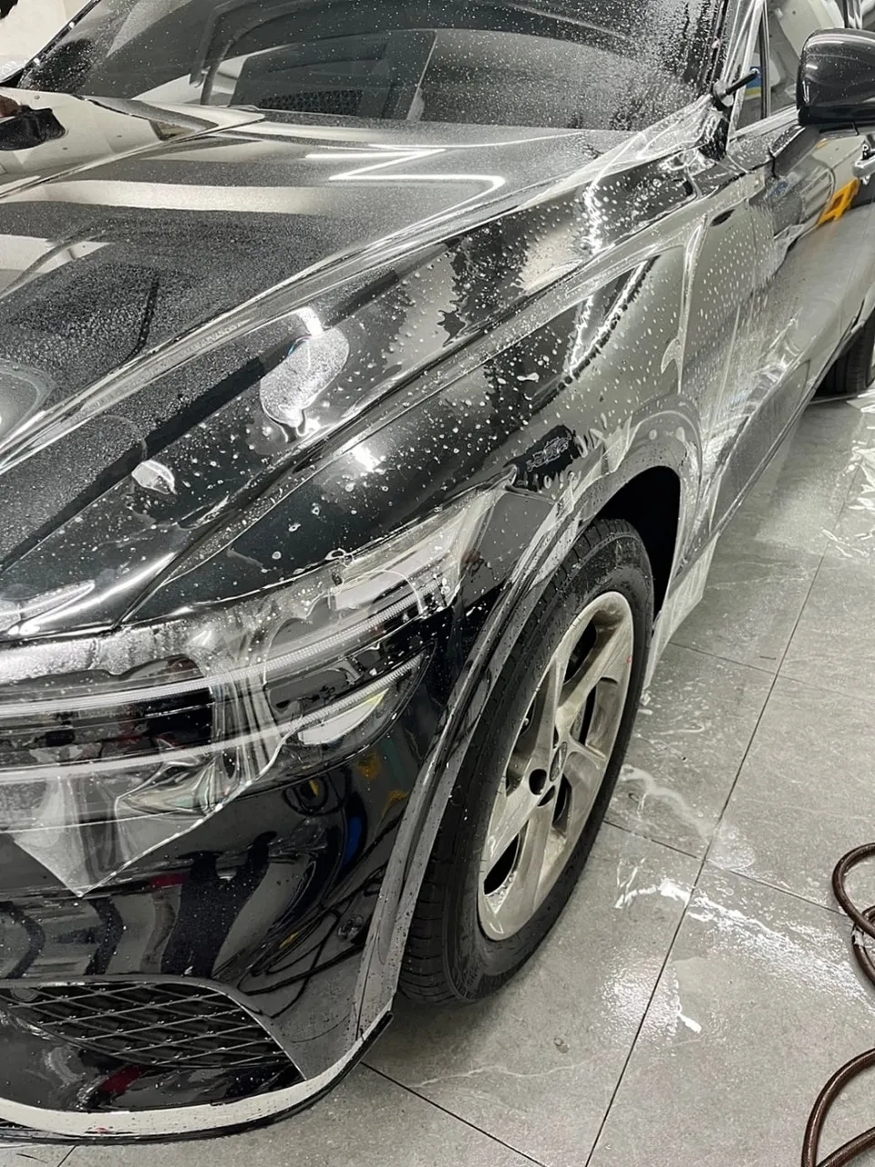 Genesis GV70 PPF施工事例｜費用目安と仕上がり 施工写真 1-3